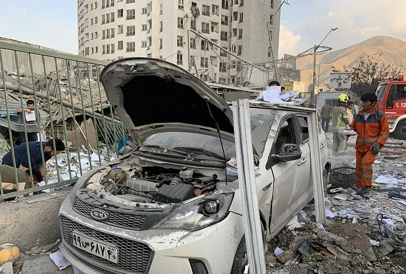 İÇERİDEKİ HAİN! İran’ı İranlılar mı yok ediyor!