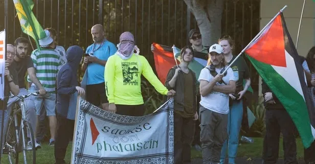 Avusturya’nın maçı öncesi İsrail’e protesto Filistin’e destek: İlişkilerinizi sonlandırın!