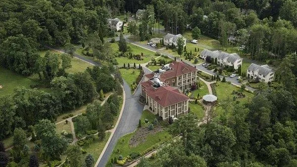 ABD'deki firari FETÖ'cülerin lüks yaşamı dikkat çekiyor-15