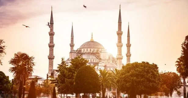 Cuma saati il il: 17 Mayıs İstanbul, Ankara, İzmir, Antalya cuma namazı vakti kaçta? Diyanet cuma saati