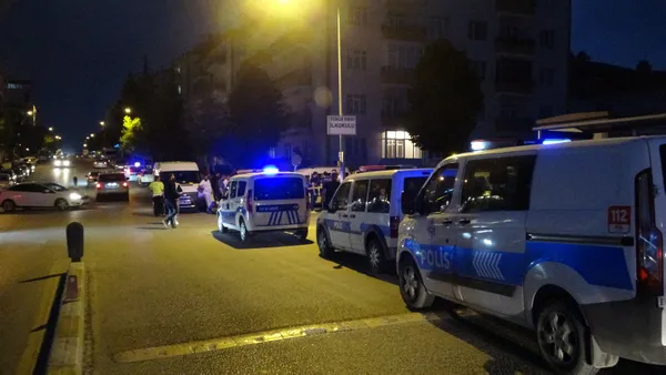 corumda-bosanma-asamasindaki-esini-darbeden-sahis-baldizini-oldurdu-1654029360616.jpg Çorum'da boşanma aşamasındaki eşini darbeden şahıs baldızını öldürdü-2