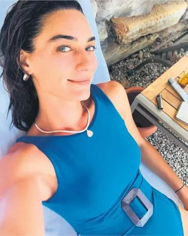 Sevilen popçu Hadise, önceki gün Silivri'de konser verdi-9