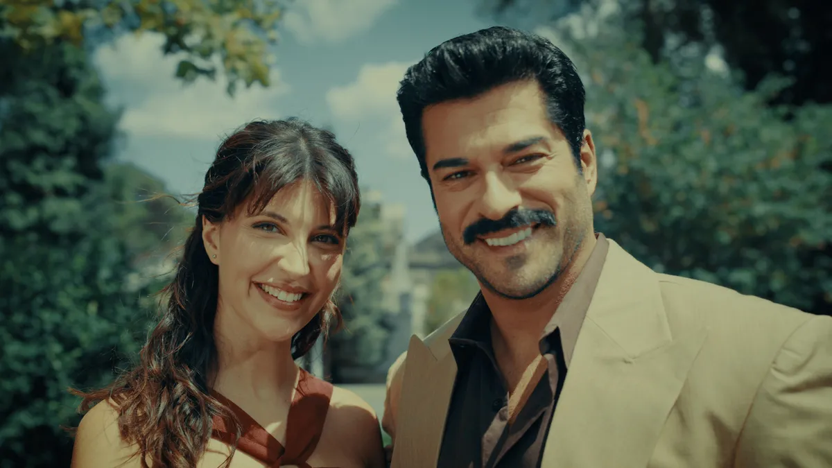 Yeni yayın döneminde bomba gibi geliyorlar! atv yeni sezon tanıtım filminde yıldız isimler buluştu
