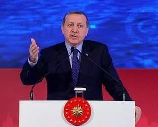 ’Arı her çiçekten nasibini alır,balını yapar’