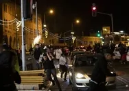 Terör devleti İsrail, Filistinlilere ses bombası ve atlı polislerle müdahale etti