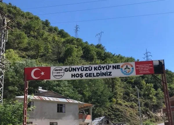 gumushaneden-ayrilip-giresuna-baglanmak-isteyen-gunyuzu-ve-uctas-koylerinin-talebi-reddedildi-1637932131265.jpg Gümüşhane'den ayrılıp Giresun'a bağlanmak isteyen Günyüzü ve Üçtaş köylerinin talebi reddedildi-6