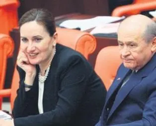 Ayrışma Akşener