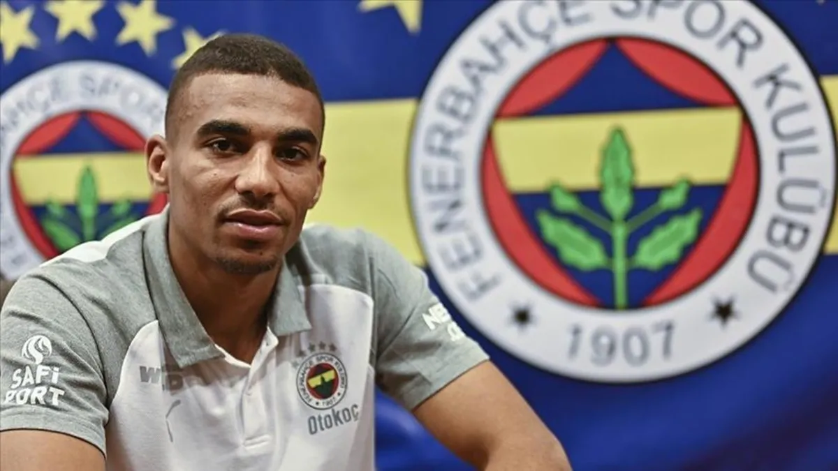 Sakatlık geçiren Fener'in Ganalı stoperi Djiku derbi için hazırlanıyor