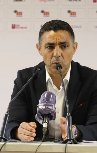 Mustafa Özer’le yollar ayrıldı