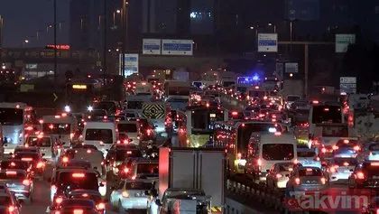 İstanbul’da trafik çilesi zirve yaptı! Yoğunluk yüzde 78’i gördü