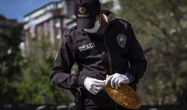 istanbulda-gorev-yapacak-400-bekci-alinacak-bekci-alimi-icin-gereken-sartlar-haberimizde-1600457408110.jpg İstanbul'da görev yapacak 400 bekçi alınacak | Bekçi alımı için gereken şartlar haberimizde...-4