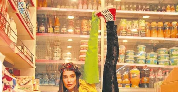 Deniz Akkaya'dan 'bakkal pozu'!