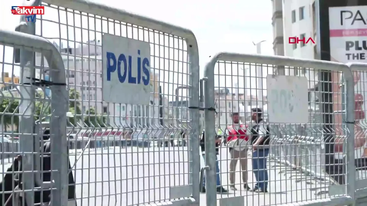 Taksim Meydanı yaya girişine kapatıldı