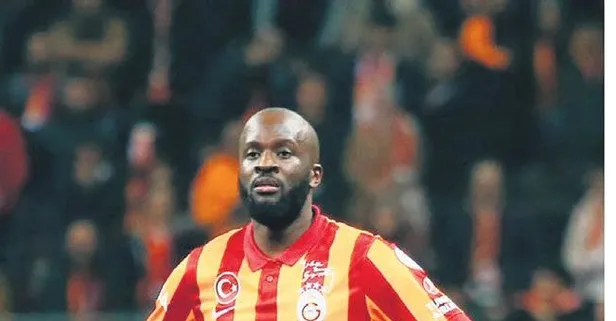 Galatasaray'ın Fransız orta sahası Tanguy Ndombele'ye Recep İvedik benzetmesi! Giydiği içlikle böyle gündem oldu