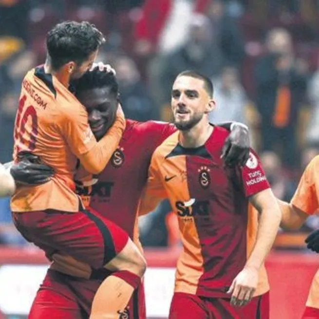 Aslan liderlik için sahada