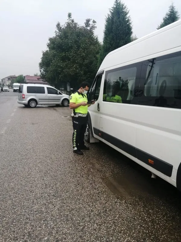 Ülke genelinde eş zamanlı güvenli eğitim uygulaması: 515 aranan şahıs yakalandı-3