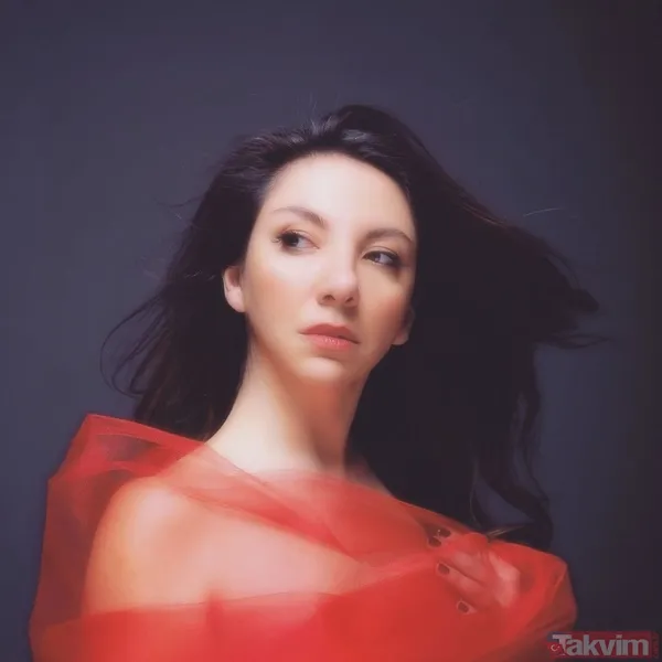 Müstakbel eşi de ünlü çıktı! Güldür Güldür’ün Mehtap’ı Meltem Yılmazkaya evlilik yolunda ilk adımı attı! Bakın kiminle evleniyor... - 2