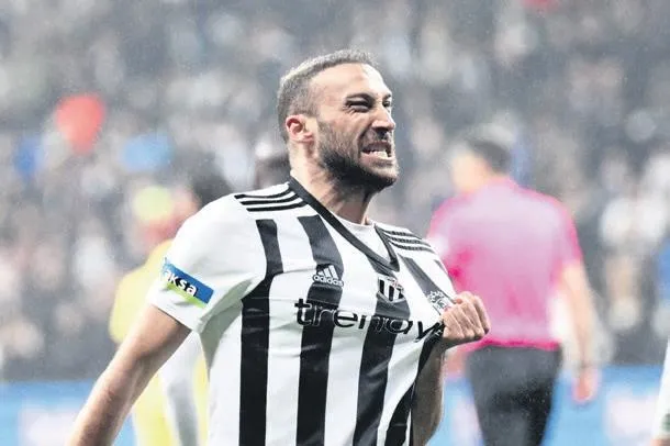 jesus-ardaya-sarildi-jesus-ile-arda-guler-buzlari-eritti-1684543612584.jpeg Jorge Jesus ve Arda Güler buzları eritti!-15