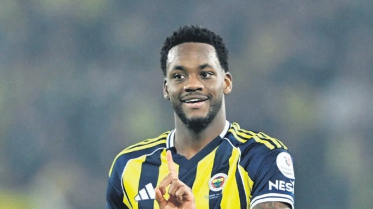 Jhon Duran’ın oyundan çıkma nedeni belli oldu! Ayağındaki yara isyan ettirdi