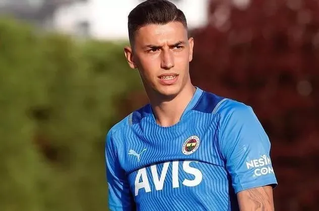 Fenerbahçe'nin genç file bekçisi Berke Özer için iki Avrupa devi pusuda