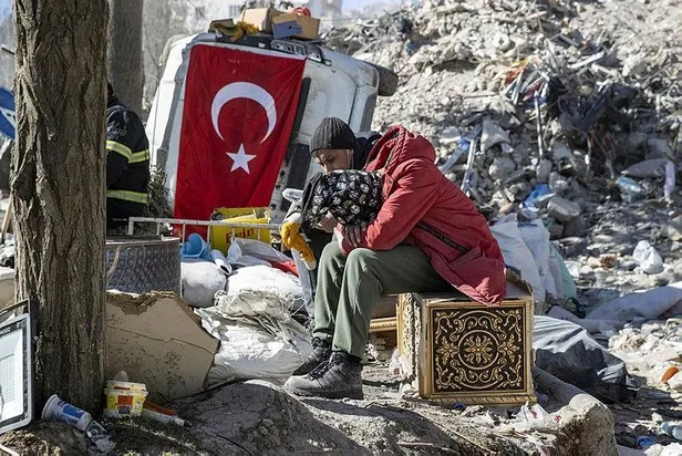 Kahramanmaraş'taki 7.7 ve 7.6'lık depremler sonrası seçim ertelenir mi? Siyasi yağmacılara sert tepki: AK Parti'den net açıklama-10