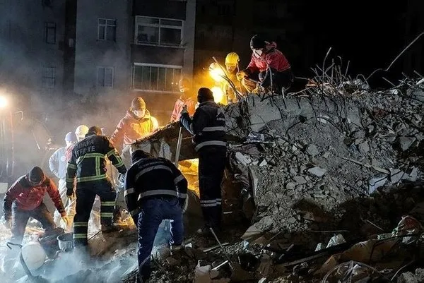 dugunler-iptal-mi-ertelendi-mi-2023-depremden-dolayi-nikah-ve-dugunler-iptal-mi-edilecek-2023-kina-nisan-sunne-1676123605821.jpg Depremden dolayı nikah ve düğünler iptal mi edilecek? Düğünler iptal mi, ertelendi mi 2023? 2023 Kına, nişan, sünnet, düğün kararları...-3