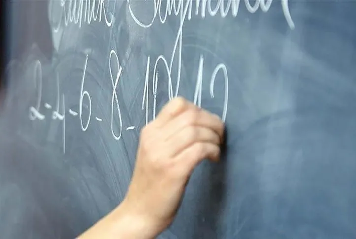 Tek bir öğretmen açığa alınmamıştır