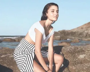 Hande Erçeli ağlatan hediye! Annesi Aylin Erçel için Arakanda...