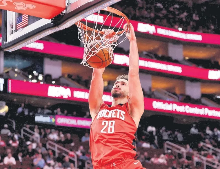 Houston Alperen ile uçuşa devam ediyor