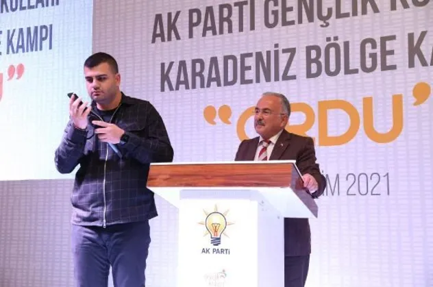 Başkan Erdoğan partisinin gençlik kolları toplantısına telefonla katıldı! Gençlere dikkat çeken mesaj