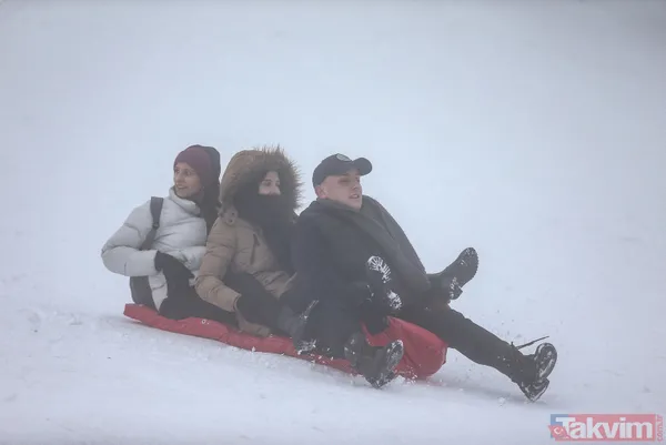 Uludağ'da yoğunluk! Kayak pistleri tıklım tıklım - 1