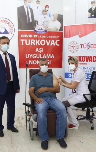 Yerli korona aşısı TURKOVAC faz-3 çalışması kapsamında gönüllülere uygulanmaya başlandı