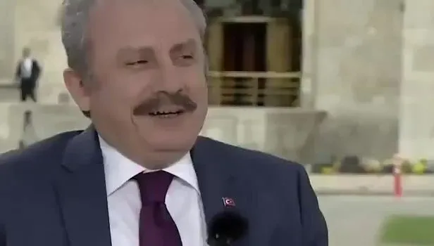 AK Partili Şentop Muhasebeci Kenan'ı canlı yayında öğrenince kahkaha attı