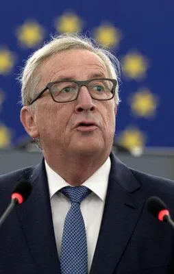 Juncker zor durumda