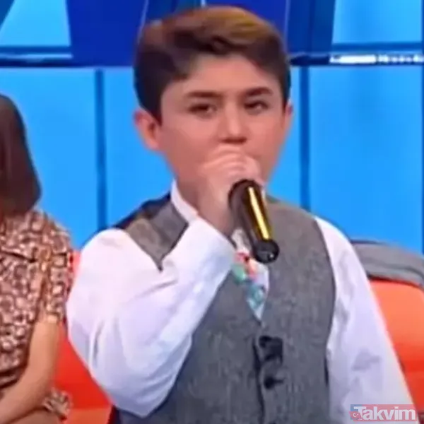 İbrahim Tatlıses'in veliahttı olarak gösterilen Küçük İbo yıllar sonra ortaya çıktı! Son haline bakın! Hülya Avşar'ın kucağına oturunca... - 4