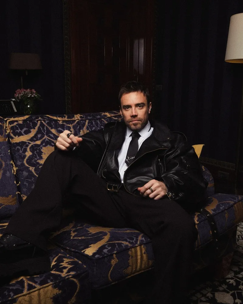 murat-dalkilic-bandajlari-atti-13-burun-ameliyat-sonrasi-ilk-kare-1772873794958.jpg Murat Dalkılıç bandajları attı: 13. burun ameliyat sonrası ilk kare!-4