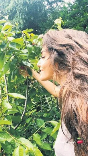 Pelin Karahan annesi Nural Hanım ile alışverişte | 6 Haziran magazin haberleri-14
