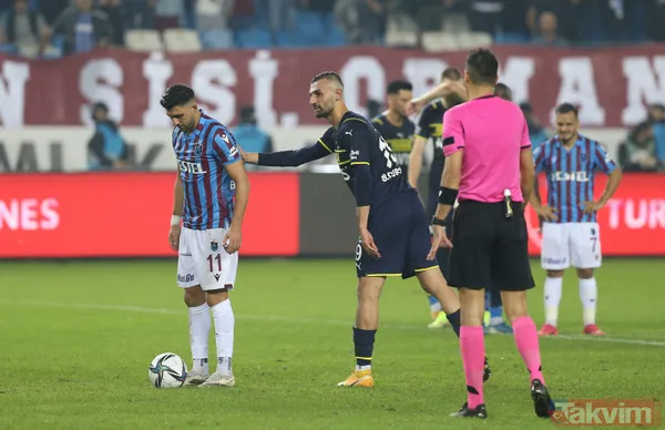 Trabzonspor - Fenerbahçe maçı nefes kesti! İşte heyecan dolu maçtan ekrana yansımayan kareler... - 40