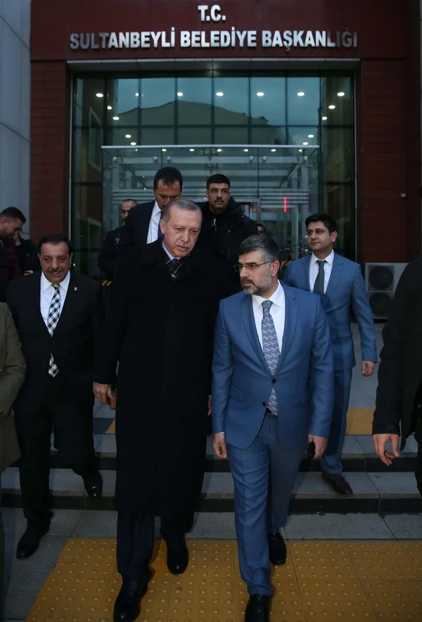 Cumhurbaşkanı Erdoğan, Sultanbeyli Belediyesini ziyaret etti-2