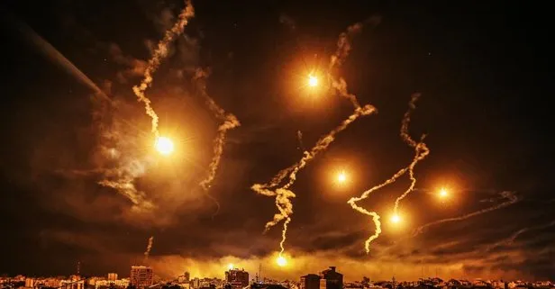 Demir Kubbe kafayı yedi: Soykırımcı İsrail’in füzeleri bu sefer Tel Aviv’e düştü