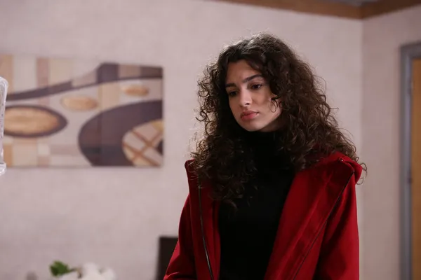 kardeslerim-65-bolum-fragmani-yayinlandi-istanbuldan-gidecek-miyiz-1666537863535.jpg Kardeşlerim 65. bölüm fragmanı yayınlandı: "İstanbul'dan gidecek miyiz?"-3
