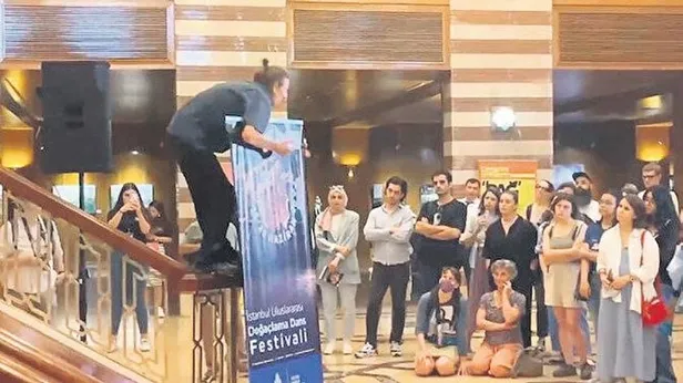 beyoglunda-supheli-olum-fas-asilli-fransiz-turist-salim-saidi-40-metreden-olume-atladi-1656802474397.jpeg Beyoğlu'nda şüpheli ölüm! Fas asıllı Fransız turist Salim Saidi 40 metreden ölüme atladı-6