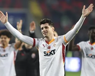 Morata üçlü çektirdi