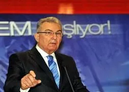 Baykal: Satmayın, siyaset vefa işidir