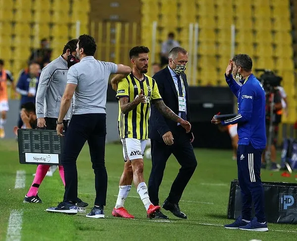 Fenerbahçe'de Jose Sosa sabırları zoluyor! Alemi bırak işine bak... İşte Sosa'nın istatistikleri-7
