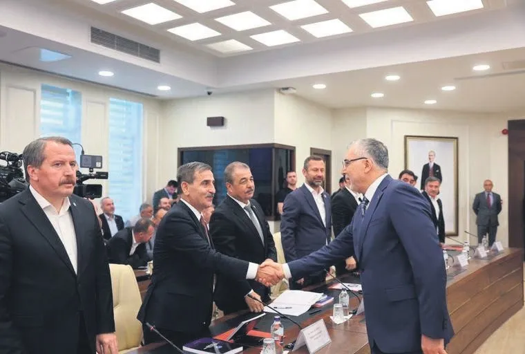 Memura ilk teklif yüzde 10 + 6