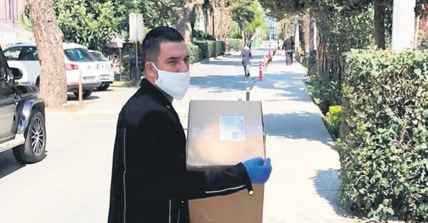 Birçok hastaneye maske dağıtan Arda Turan basın mensuplarını da unutmadı
