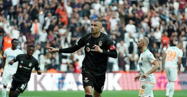 Beşiktaş’a Burak Yılmaz’dan müjde geldi