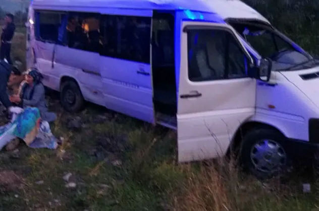 Muğla'da feci kaza! İşçi minibüsü takla attı