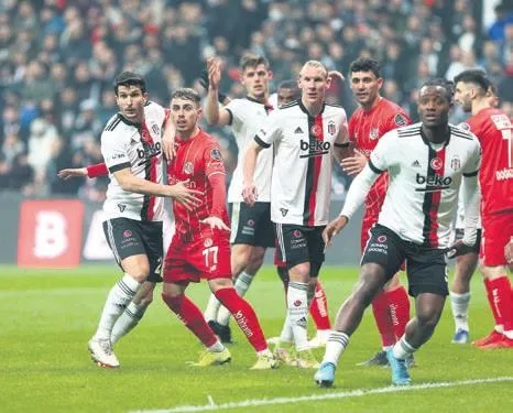 ulkemizi-kisa-mesafe-surat-pateninde-temsil-eden-furkan-akar-olimpiyat-tarihimizde-bir-ilke-imza-atti-1644272454522.jpeg Ülkemizi kısa mesafe sürat pateninde temsil eden Furkan Akar olimpiyat tarihimizde bir ilke imza attı-6